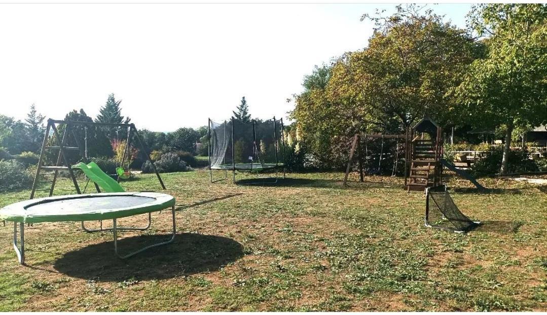 7-Gite-7 Personnes Au Coeur De La Nature /Piscine Saint-Aubin-de-Nabirat Esterno foto