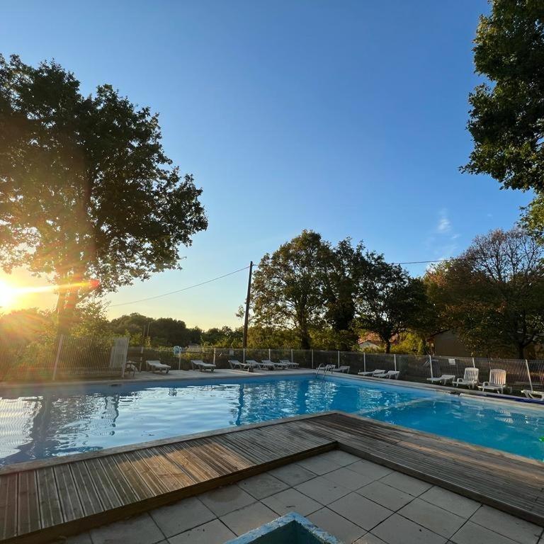 7-Gite-7 Personnes Au Coeur De La Nature /Piscine Saint-Aubin-de-Nabirat Esterno foto
